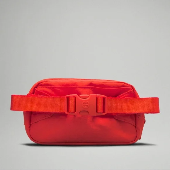 Lululemon Mini Belt Bag - Picture 4 of 8